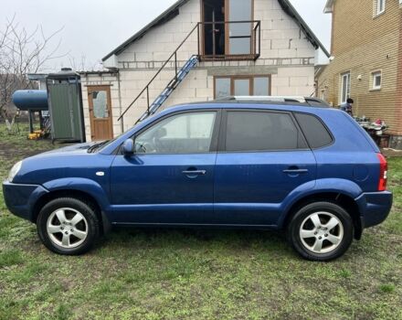 Синий Хендай Туксон, объемом двигателя 2 л и пробегом 135 тыс. км за 7450 $, фото 3 на Automoto.ua