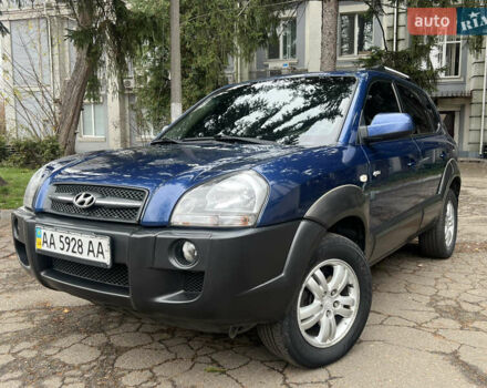 Синий Хендай Туксон, объемом двигателя 2 л и пробегом 190 тыс. км за 7500 $, фото 9 на Automoto.ua