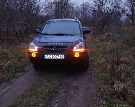Синій Хендай Туксон, об'ємом двигуна 1.98 л та пробігом 217 тис. км за 8000 $, фото 2 на Automoto.ua