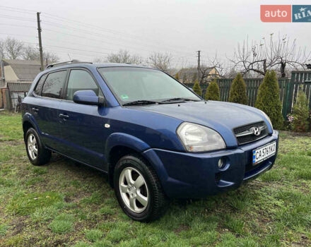 Синій Хендай Туксон, об'ємом двигуна 1.98 л та пробігом 135 тис. км за 7450 $, фото 1 на Automoto.ua