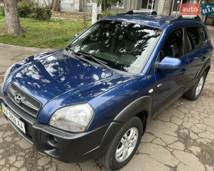 Синий Хендай Туксон, объемом двигателя 2 л и пробегом 190 тыс. км за 7500 $, фото 16 на Automoto.ua