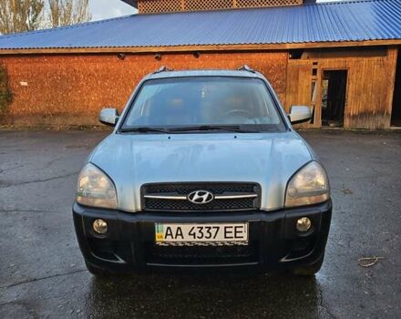 Синій Хендай Туксон, об'ємом двигуна 1.98 л та пробігом 203 тис. км за 8200 $, фото 3 на Automoto.ua