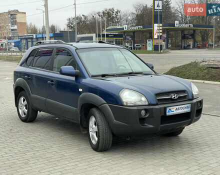 Синий Хендай Туксон, объемом двигателя 1.98 л и пробегом 163 тыс. км за 8000 $, фото 2 на Automoto.ua