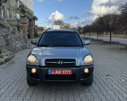 Синий Хендай Туксон, объемом двигателя 2 л и пробегом 204 тыс. км за 7350 $, фото 1 на Automoto.ua
