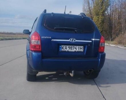 Хендай Туксон 2007 у Коростене на Automoto.ua Синій Хендай Туксон, об'ємом двигуна 1.98 л та пробігом 207 тис. км за 7000 $, фото 3 на Automoto.ua