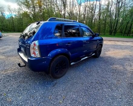 Хендай Туксон 2007 в Вознесенске на Automoto.ua Синий Хендай Туксон, объемом двигателя 2 л и пробегом 280 тыс. км за 7500 $, фото 3 на Automoto.ua