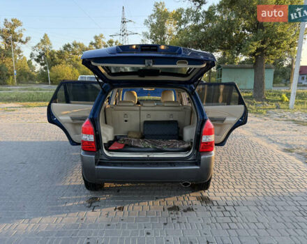 Синій Хендай Туксон, об'ємом двигуна 1.98 л та пробігом 123 тис. км за 8000 $, фото 6 на Automoto.ua