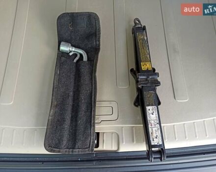 Хендай Туксон 2007 в Львове на Automoto.ua Синий Хендай Туксон, объемом двигателя 2 л и пробегом 285 тыс. км за 7800 $, фото 15 на Automoto.ua