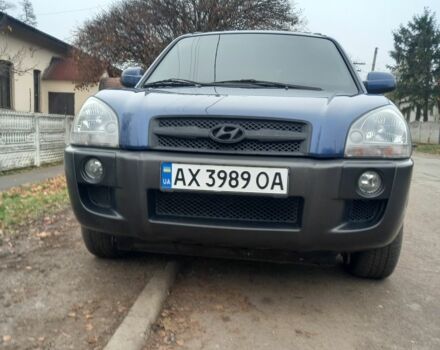 Синий Хендай Туксон, объемом двигателя 2 л и пробегом 170 тыс. км за 8500 $, фото 1 на Automoto.ua