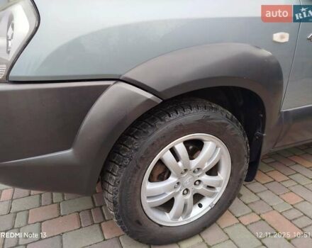 Синий Хендай Туксон, объемом двигателя 2 л и пробегом 213 тыс. км за 8900 $, фото 19 на Automoto.ua