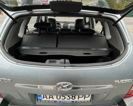 Хендай Туксон 2007 у Києві на Automoto.ua Синій Хендай Туксон, об'ємом двигуна 1.98 л та пробігом 213 тис. км за 7500 $, фото 15 на Automoto.ua