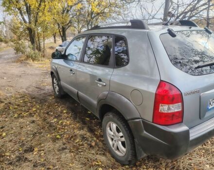 Хендай Туксон 2007 в Запорожье на Automoto.ua Синий Хендай Туксон, объемом двигателя 2 л и пробегом 213 тыс. км за 4800 $, фото 4 на Automoto.ua