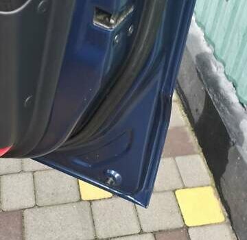 Синій Хендай Туксон, об'ємом двигуна 1.98 л та пробігом 216 тис. км за 8500 $, фото 3 на Automoto.ua