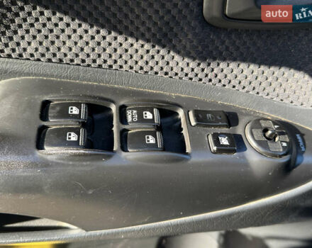 Синий Хендай Туксон, объемом двигателя 2 л и пробегом 205 тыс. км за 7500 $, фото 31 на Automoto.ua