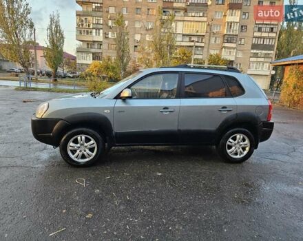 Синій Хендай Туксон, об'ємом двигуна 1.98 л та пробігом 203 тис. км за 8200 $, фото 7 на Automoto.ua