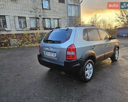 Синій Хендай Туксон, об'ємом двигуна 1.98 л та пробігом 203 тис. км за 8200 $, фото 6 на Automoto.ua