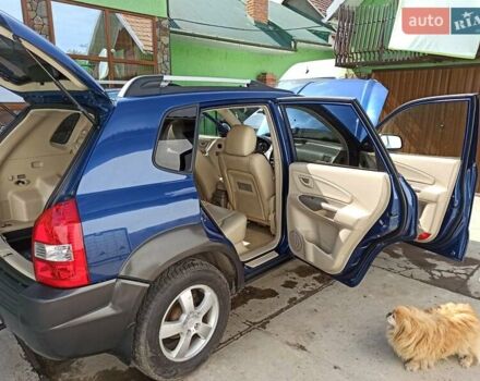 Хендай Туксон 2007 в Львове на Automoto.ua Синий Хендай Туксон, объемом двигателя 2 л и пробегом 285 тыс. км за 7800 $, фото 37 на Automoto.ua