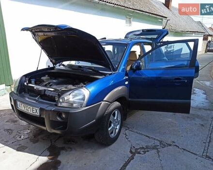 Хендай Туксон 2007 в Львове на Automoto.ua Синий Хендай Туксон, объемом двигателя 2 л и пробегом 285 тыс. км за 7800 $, фото 43 на Automoto.ua