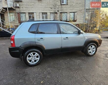 Синій Хендай Туксон, об'ємом двигуна 1.98 л та пробігом 203 тис. км за 8200 $, фото 10 на Automoto.ua