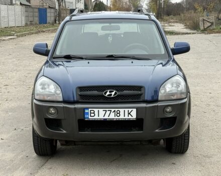 Синий Хендай Туксон, объемом двигателя 2 л и пробегом 279 тыс. км за 6280 $, фото 4 на Automoto.ua