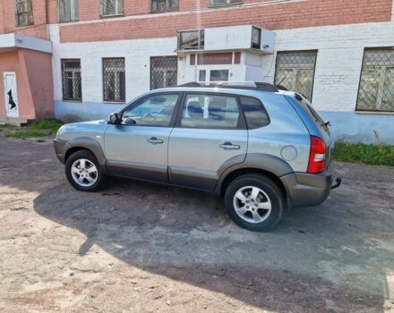 Синій Хендай Туксон, об'ємом двигуна 2 л та пробігом 137 тис. км за 8500 $, фото 2 на Automoto.ua