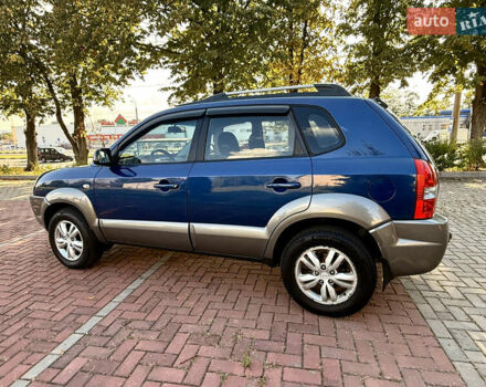 Синий Хендай Туксон, объемом двигателя 2 л и пробегом 168 тыс. км за 6900 $, фото 1 на Automoto.ua