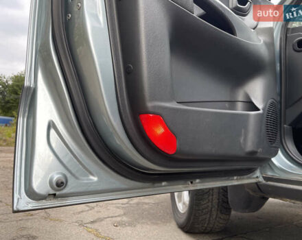 Синий Хендай Туксон, объемом двигателя 2.7 л и пробегом 220 тыс. км за 7900 $, фото 9 на Automoto.ua