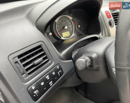 Синий Хендай Туксон, объемом двигателя 2.7 л и пробегом 220 тыс. км за 7900 $, фото 17 на Automoto.ua