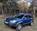 Синій Хендай Туксон, об'ємом двигуна 2 л та пробігом 279 тис. км за 7800 $, фото 5 на Automoto.ua