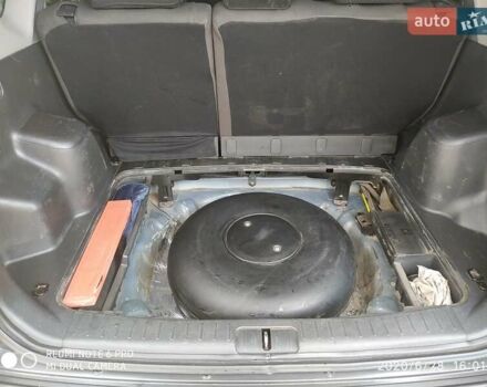 Синий Хендай Туксон, объемом двигателя 2 л и пробегом 200 тыс. км за 7600 $, фото 7 на Automoto.ua