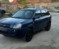 Синий Хендай Туксон, объемом двигателя 0 л и пробегом 200 тыс. км за 2000 $, фото 1 на Automoto.ua