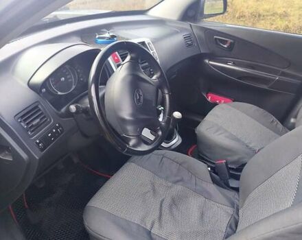 Хендай Туксон 2008 у Шостке на Automoto.ua Синій Хендай Туксон, об'ємом двигуна 2 л та пробігом 196 тис. км за 8000 $, фото 2 на Automoto.ua