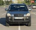 Синий Хендай Туксон, объемом двигателя 1.98 л и пробегом 219 тыс. км за 8500 $, фото 7 на Automoto.ua