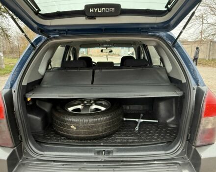 Синий Хендай Туксон, объемом двигателя 2 л и пробегом 279 тыс. км за 6280 $, фото 20 на Automoto.ua