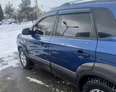 Синій Хендай Туксон, об'ємом двигуна 2 л та пробігом 172 тис. км за 8000 $, фото 7 на Automoto.ua