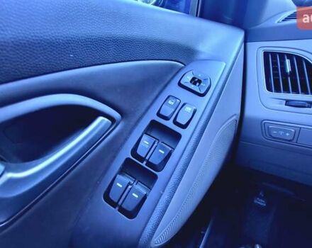 Хендай Туксон 2012 у Кривому Розі на Automoto.ua Синій Хендай Туксон, об'ємом двигуна 2.4 л та пробігом 114 тис. км за 10600 $, фото 8 на Automoto.ua