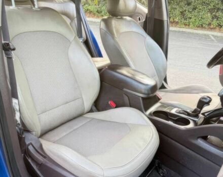 Синий Хендай Туксон, объемом двигателя 2.4 л и пробегом 76 тыс. км за 9600 $, фото 9 на Automoto.ua