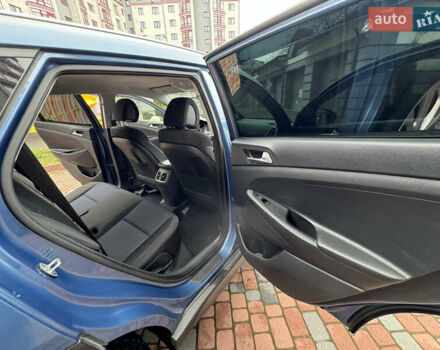 Синій Хендай Туксон, об'ємом двигуна 1.7 л та пробігом 264 тис. км за 15950 $, фото 176 на Automoto.ua