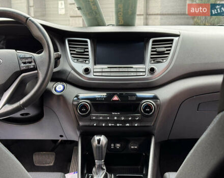 Синій Хендай Туксон, об'ємом двигуна 1.7 л та пробігом 264 тис. км за 15950 $, фото 135 на Automoto.ua