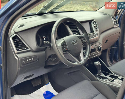 Синій Хендай Туксон, об'ємом двигуна 1.7 л та пробігом 264 тис. км за 15950 $, фото 127 на Automoto.ua