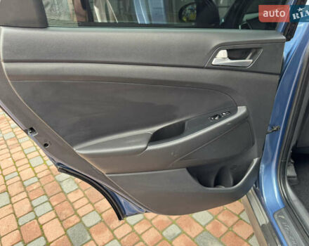 Синій Хендай Туксон, об'ємом двигуна 1.7 л та пробігом 264 тис. км за 15950 $, фото 165 на Automoto.ua