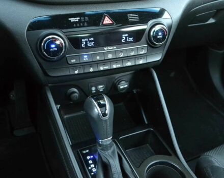 Хендай Туксон 2017 в Киеве на Automoto.ua Синий Хендай Туксон, объемом двигателя 1.6 л и пробегом 96 тыс. км за 9600 $, фото 9 на Automoto.ua