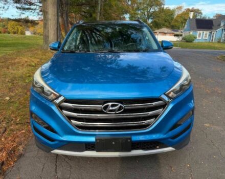 Синий Хендай Туксон, объемом двигателя 1.6 л и пробегом 53 тыс. км за 3500 $, фото 1 на Automoto.ua