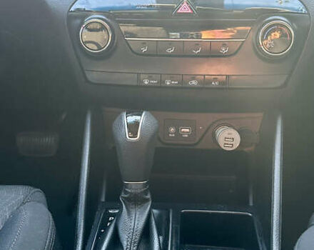 Синій Хендай Туксон, об'ємом двигуна 2 л та пробігом 60 тис. км за 17500 $, фото 11 на Automoto.ua