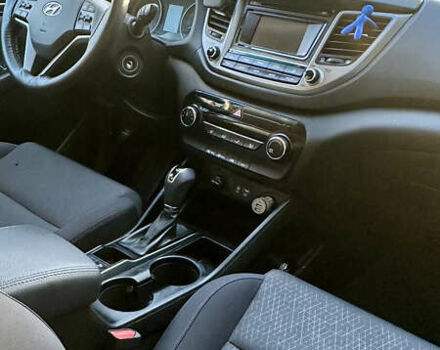 Синій Хендай Туксон, об'ємом двигуна 2 л та пробігом 60 тис. км за 17500 $, фото 9 на Automoto.ua