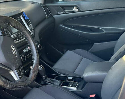 Синій Хендай Туксон, об'ємом двигуна 2 л та пробігом 60 тис. км за 17500 $, фото 19 на Automoto.ua