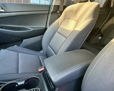 Синій Хендай Туксон, об'ємом двигуна 2 л та пробігом 60 тис. км за 17500 $, фото 15 на Automoto.ua