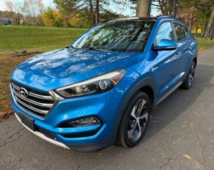 Синий Хендай Туксон, объемом двигателя 1.6 л и пробегом 53 тыс. км за 3500 $, фото 2 на Automoto.ua