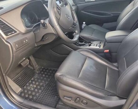 Синий Хендай Туксон, объемом двигателя 1.59 л и пробегом 32 тыс. км за 22000 $, фото 10 на Automoto.ua