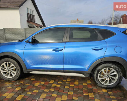 Синий Хендай Туксон, объемом двигателя 2 л и пробегом 150 тыс. км за 17999 $, фото 6 на Automoto.ua
